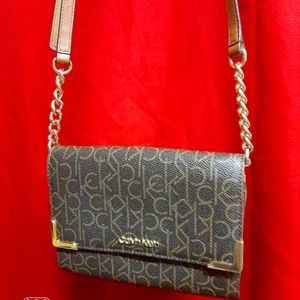 Calvin klein crossbody purse